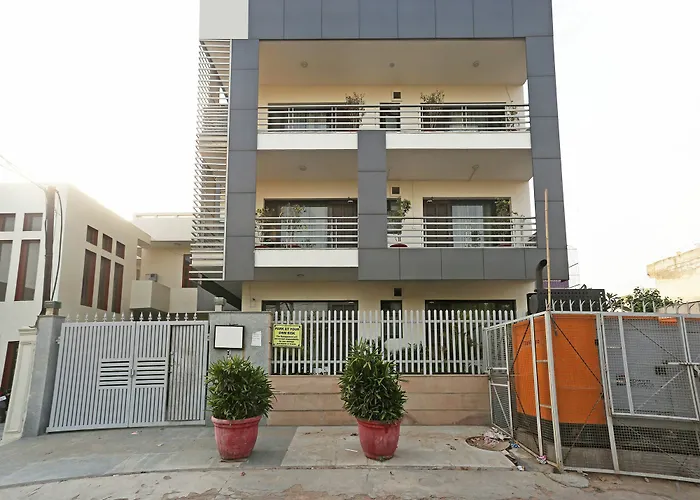 Oyo 13396 Hotel Prefer Inn