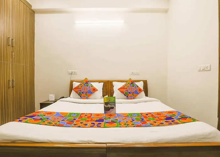 Fabexpress Star Guest House