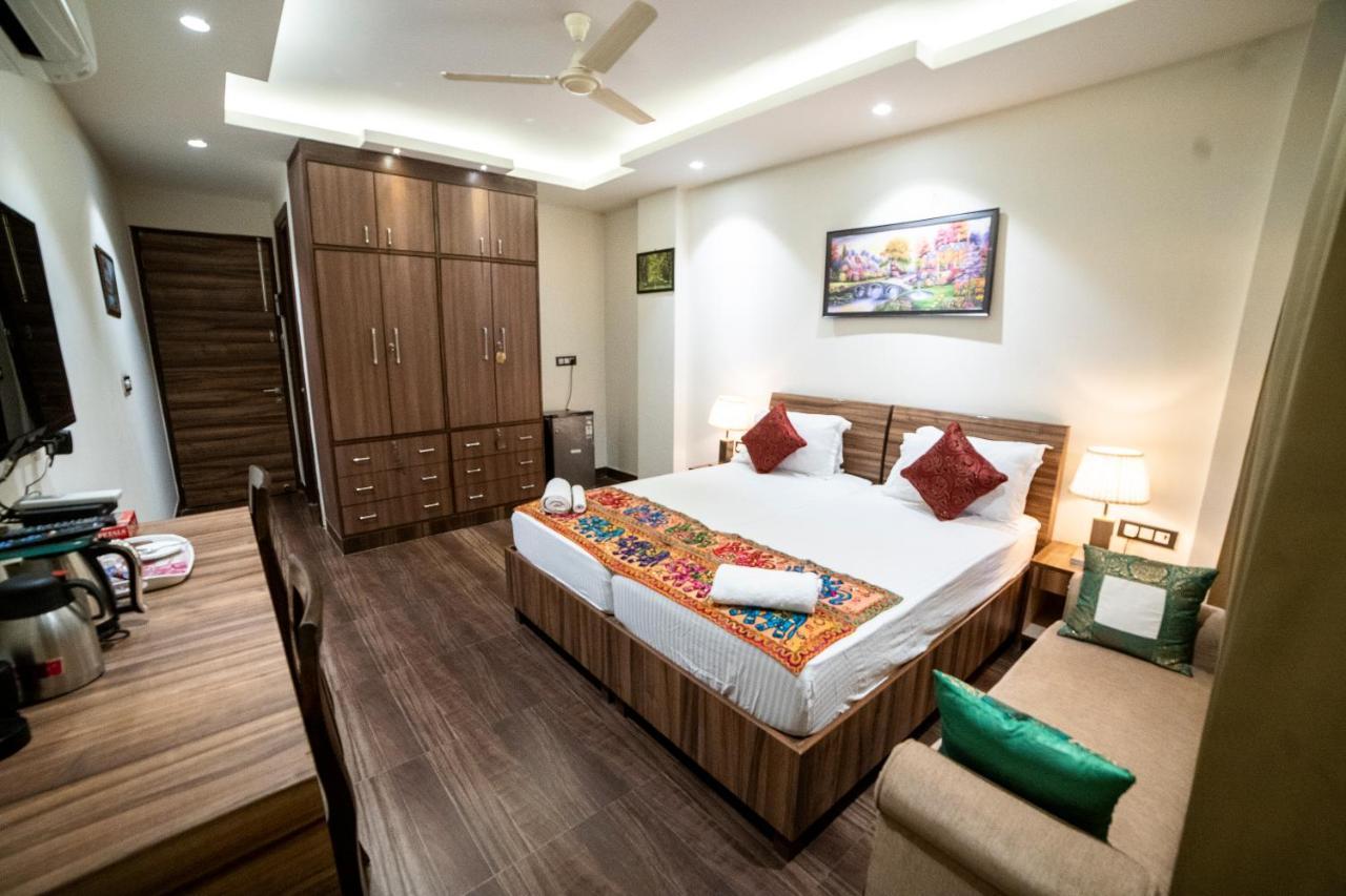 Saavi Golf Course Gurgaon