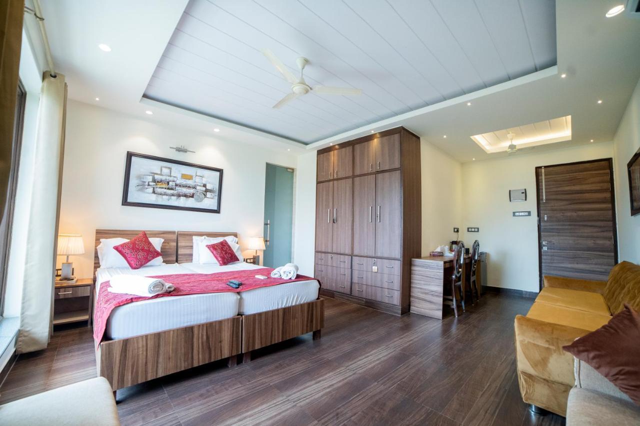 Saavi Golf Course 3* Gurgaon