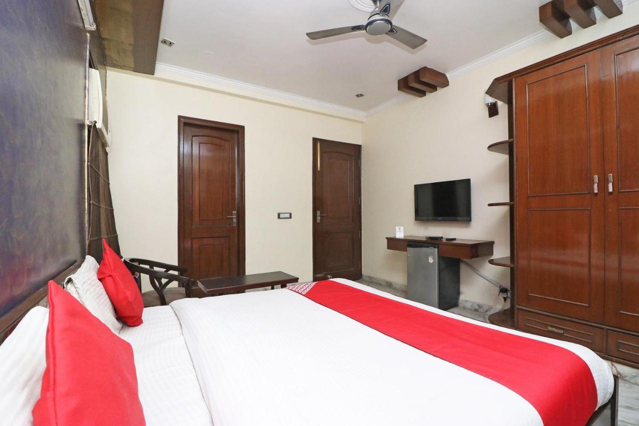 Oyo 15184 Dev Palace 3* Gurgaon