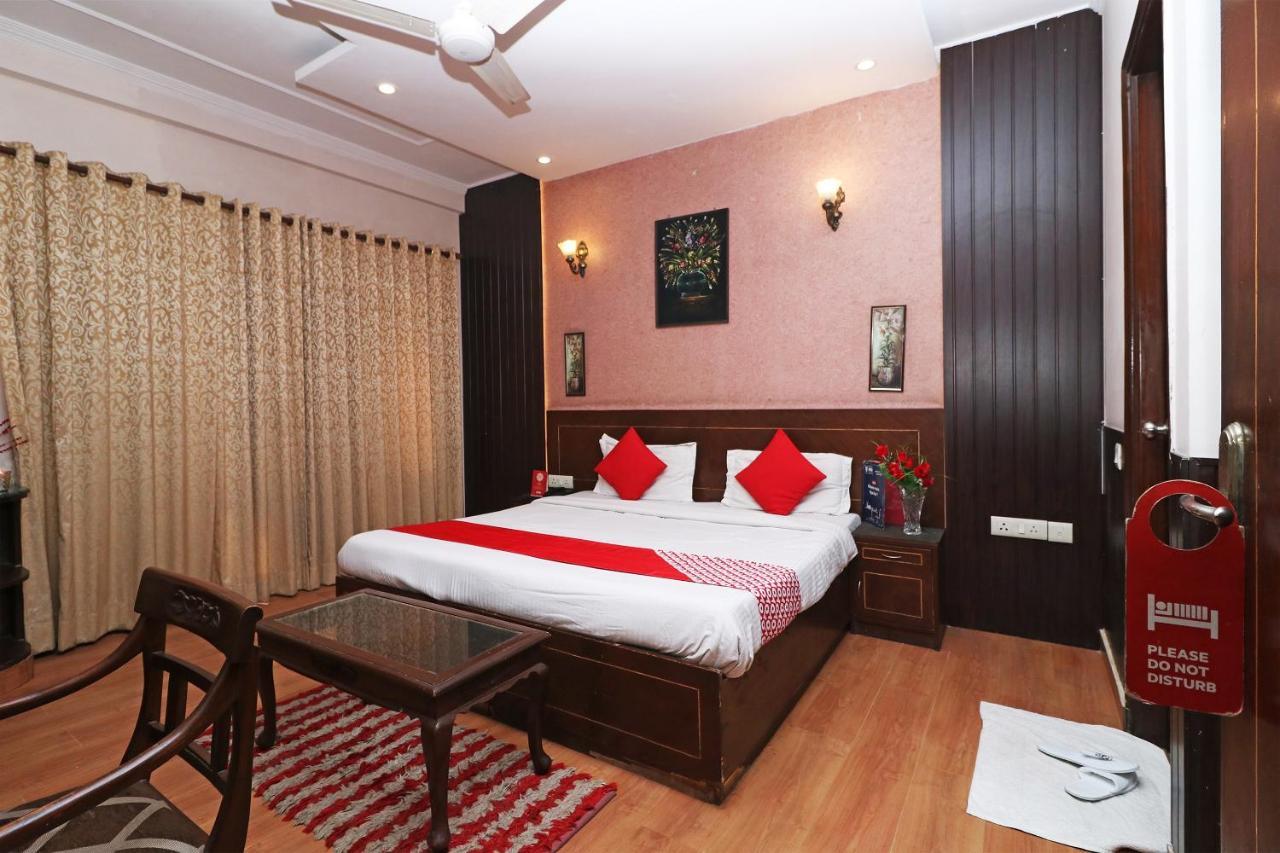 Oyo 566 Soni 3* Gurgaon