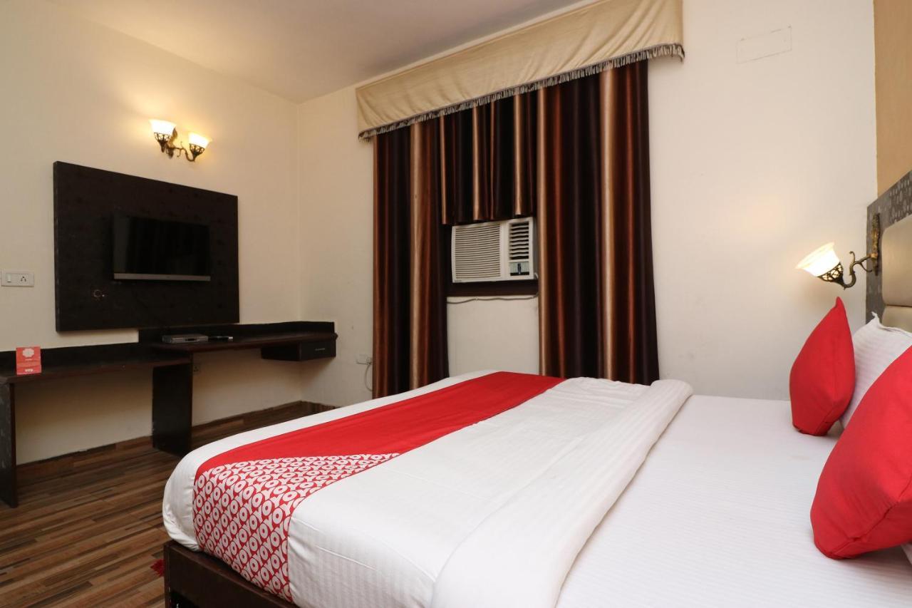 Mandakini Destination Hotel 3*