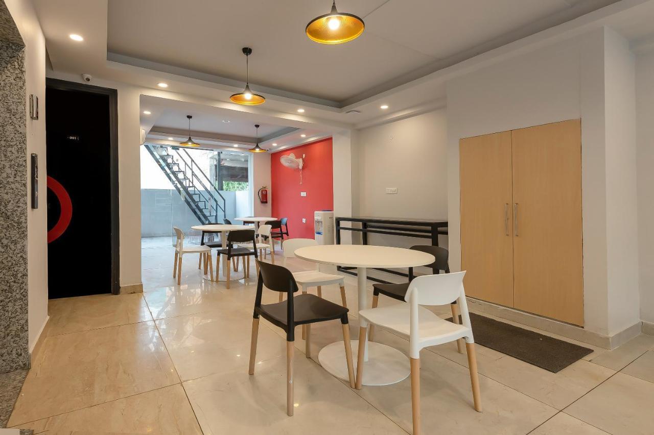 Hotel Collection O 162 Vardhman International Gurgaon