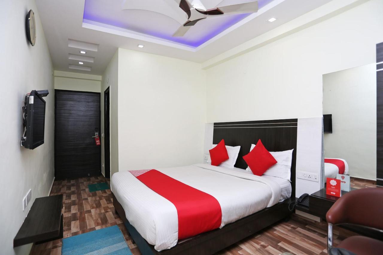 Oyo 16688 Hotel Gurgaon