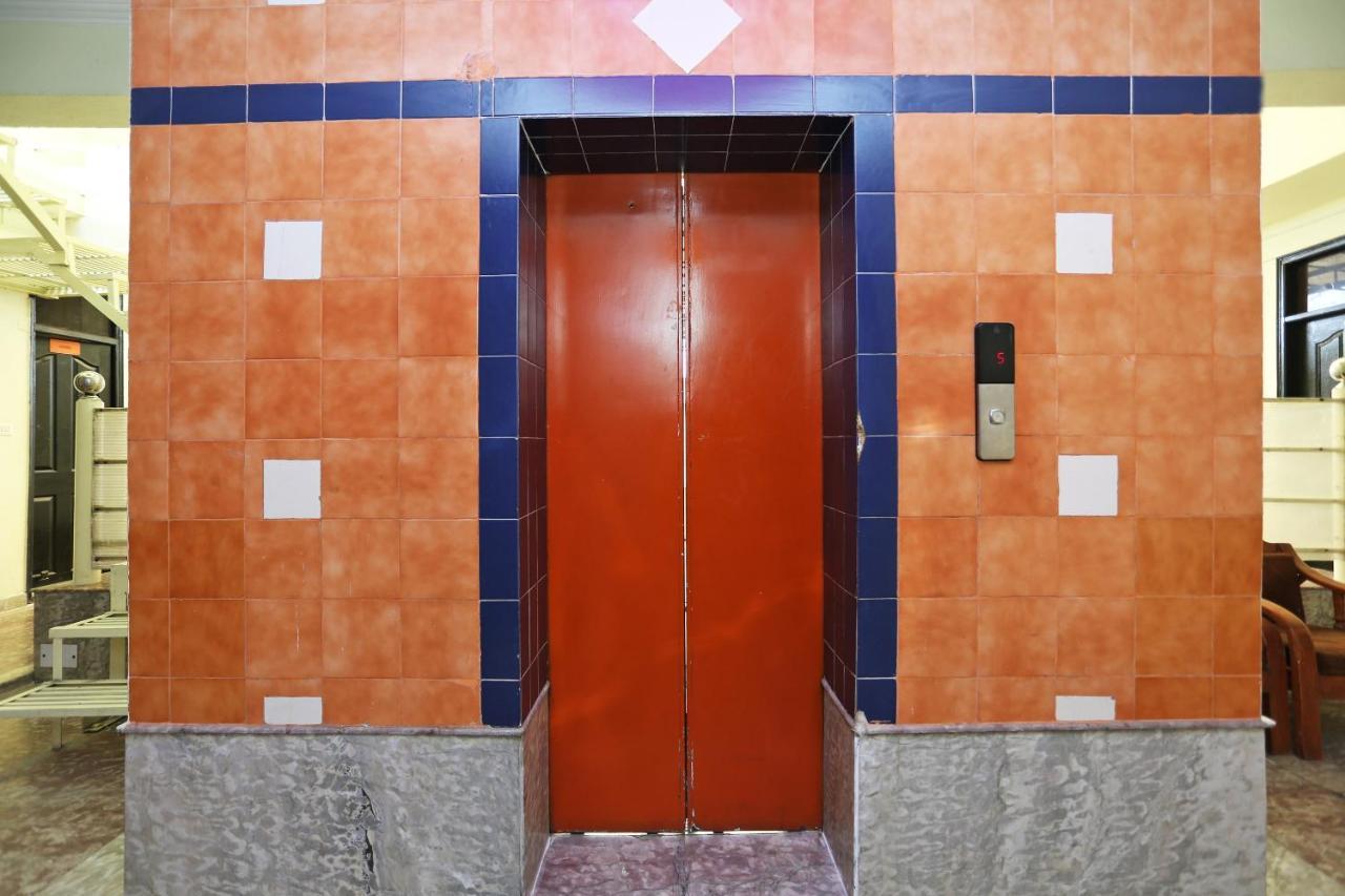 Oyo 16688 Hotel Gurgaon