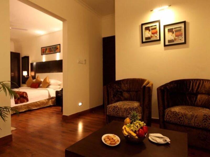Crossroads 3* Gurgaon