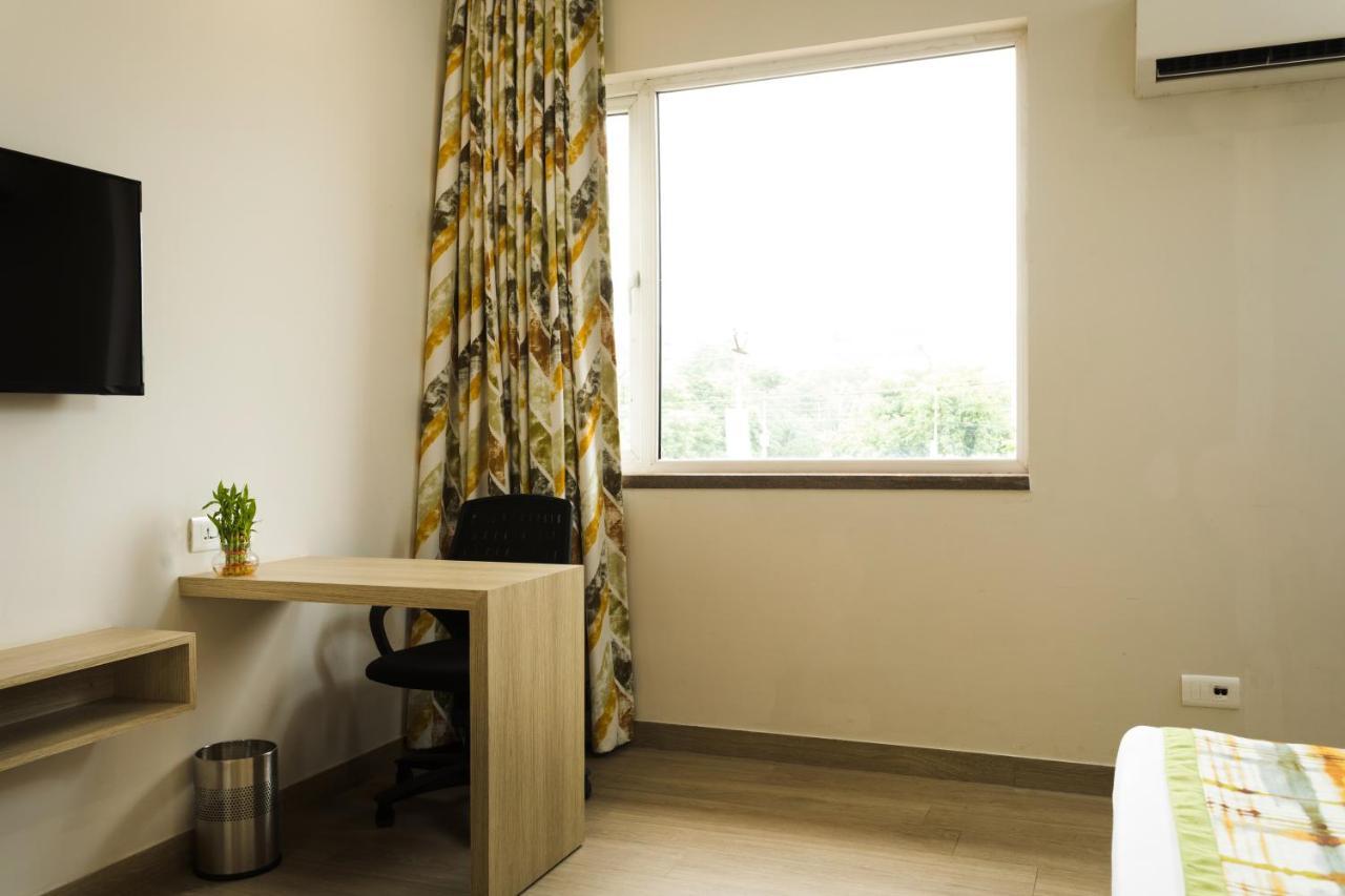Silver Oak Near Medanta Medicity Hotel 3*