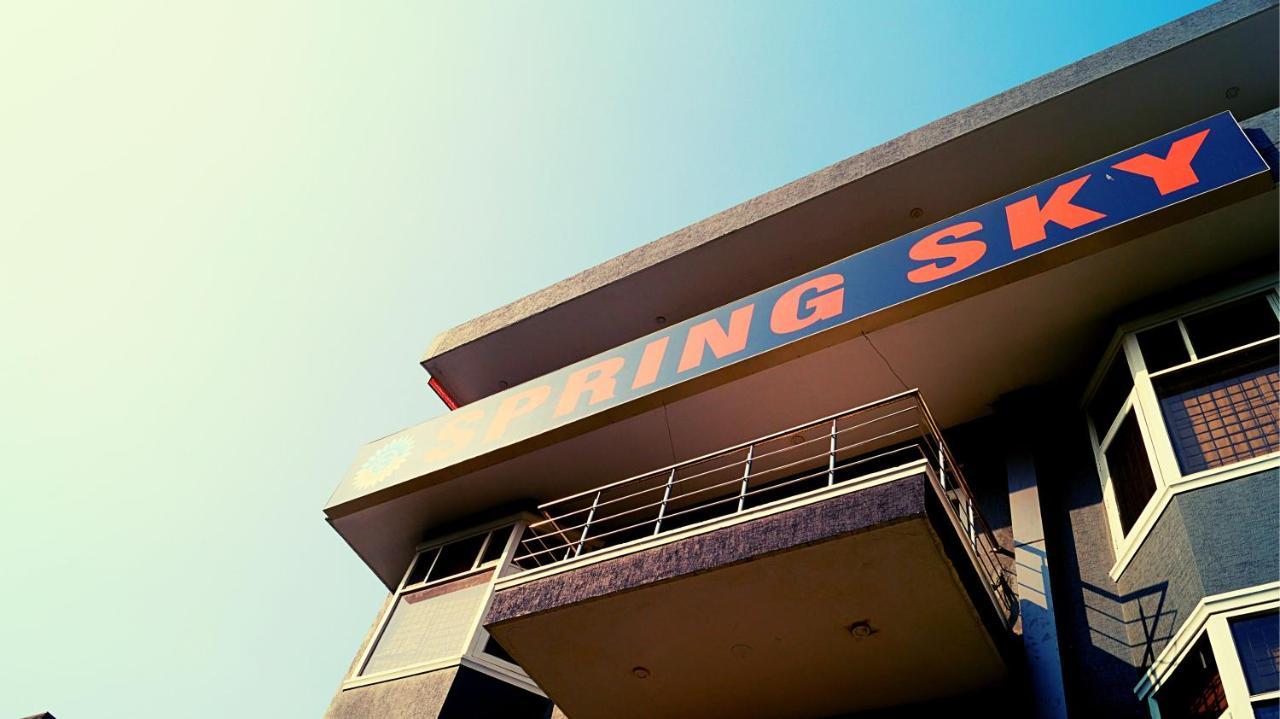 Hotel Spring Sky By Shrigo