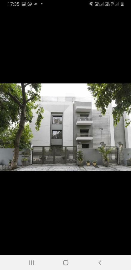 Guest house Aval International