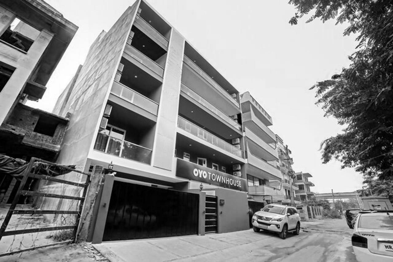 Super Townhouse Near Appu Ghar Hotel