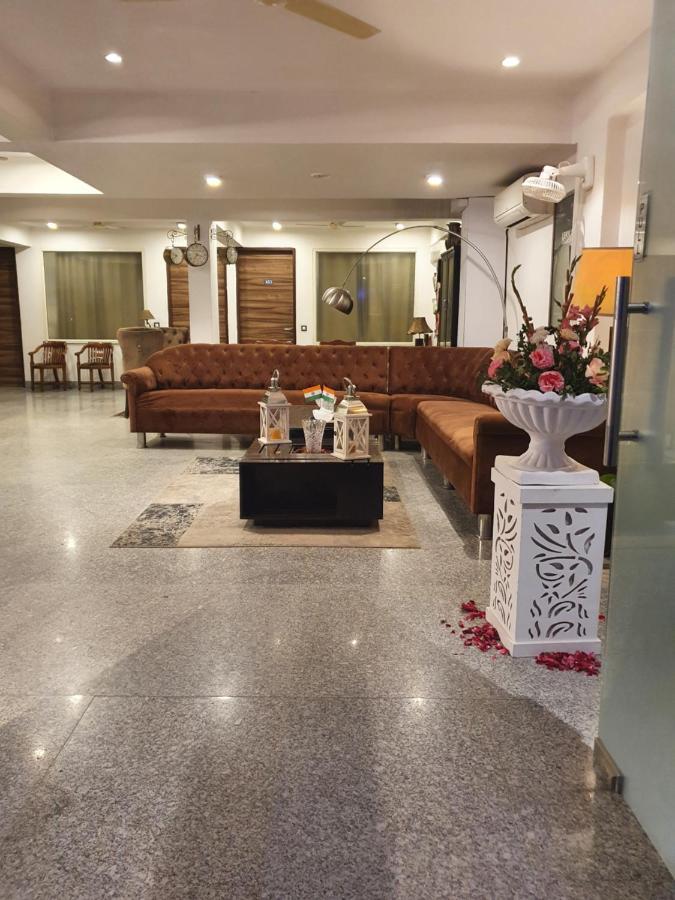 Saavi Golf Course Hotel 3*