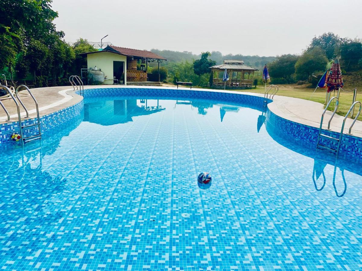 Hotel Apple Adventure Gurgaon