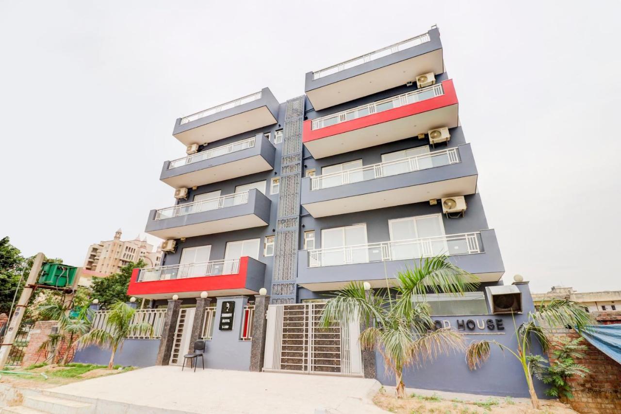 Oyo 79667 Townhouse Sunbrite 4*