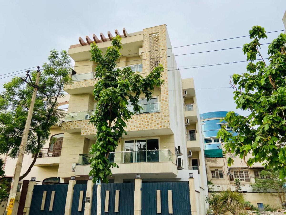 Bluo Dlf Cybercity - Kitchen, Balcony, Lift *