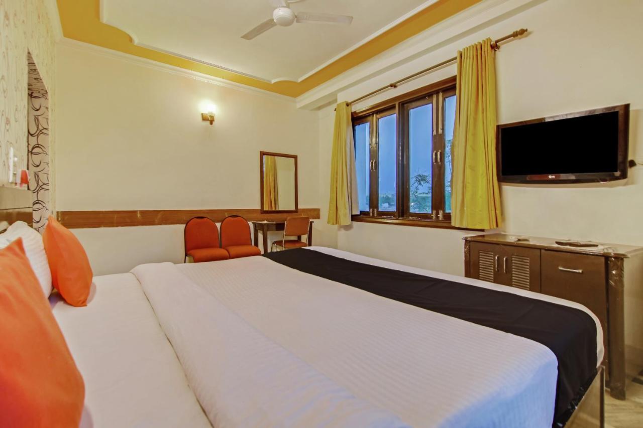 Capital O Tipsyy Near Aravali Biodiversity Park Hotel