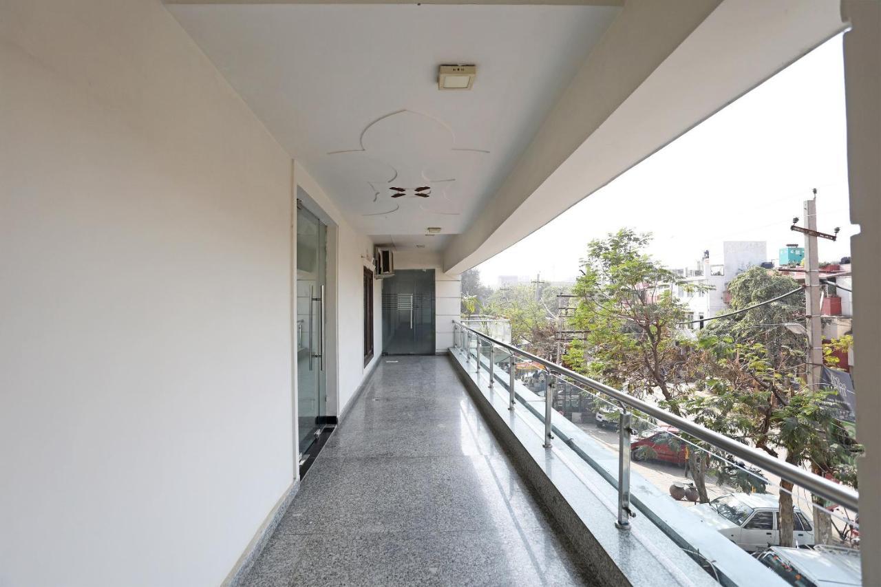Oyo 2482 K V Complex Hotel