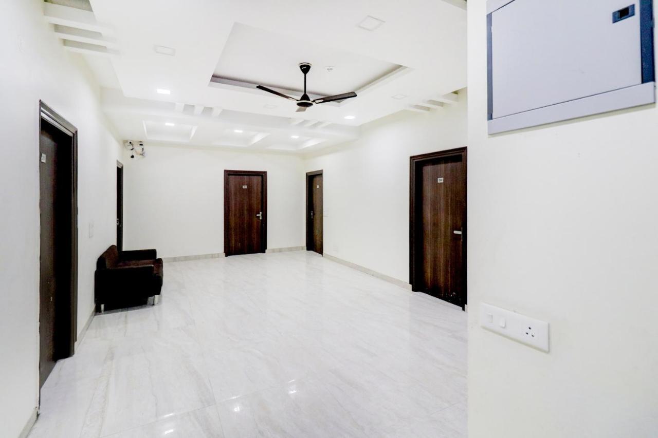 Oyo 79667 Townhouse Sunbrite
