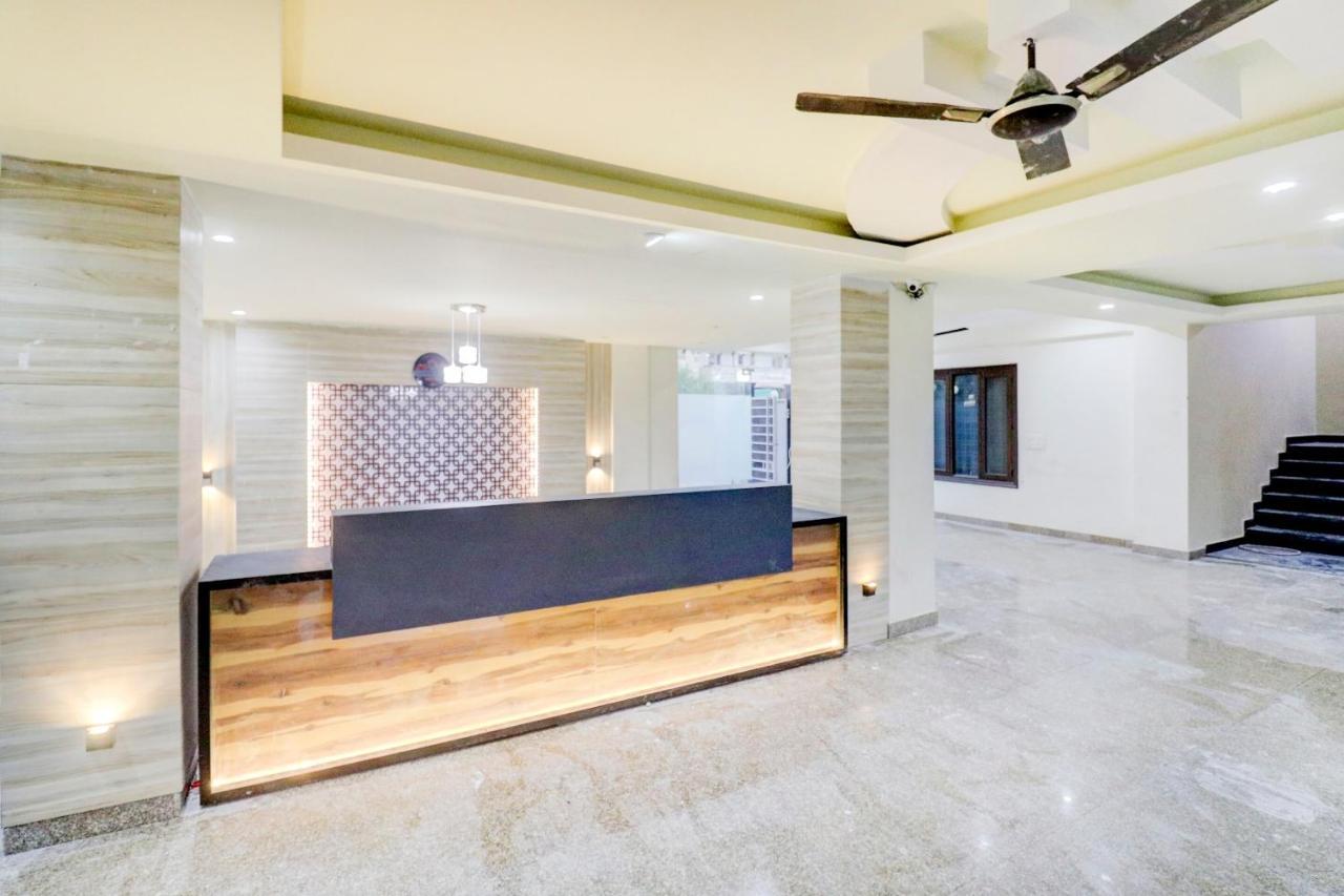 Oyo 79667 Townhouse Sunbrite Hotel 4*