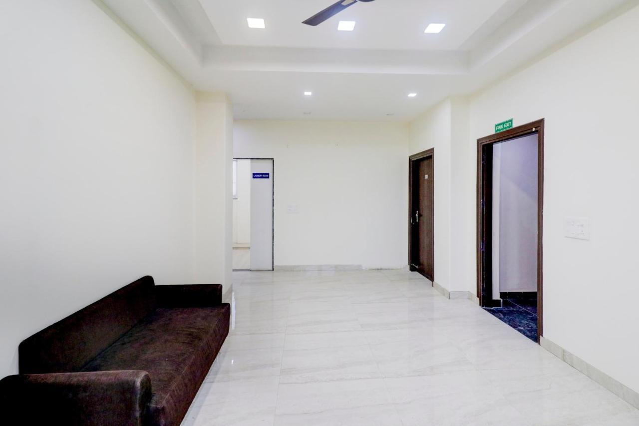 Oyo 79667 Townhouse Sunbrite Hotel Gurgaon