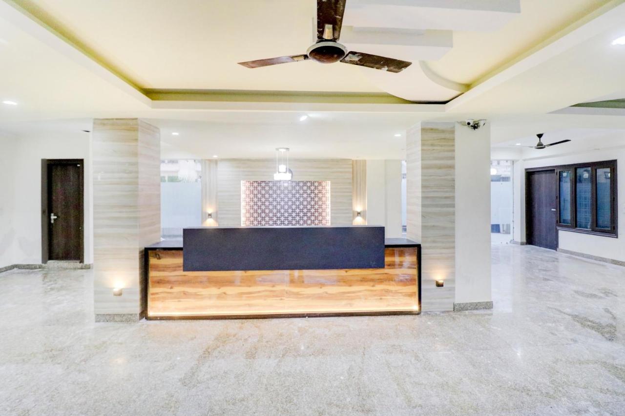 Oyo 79667 Townhouse Sunbrite Hotel 4*