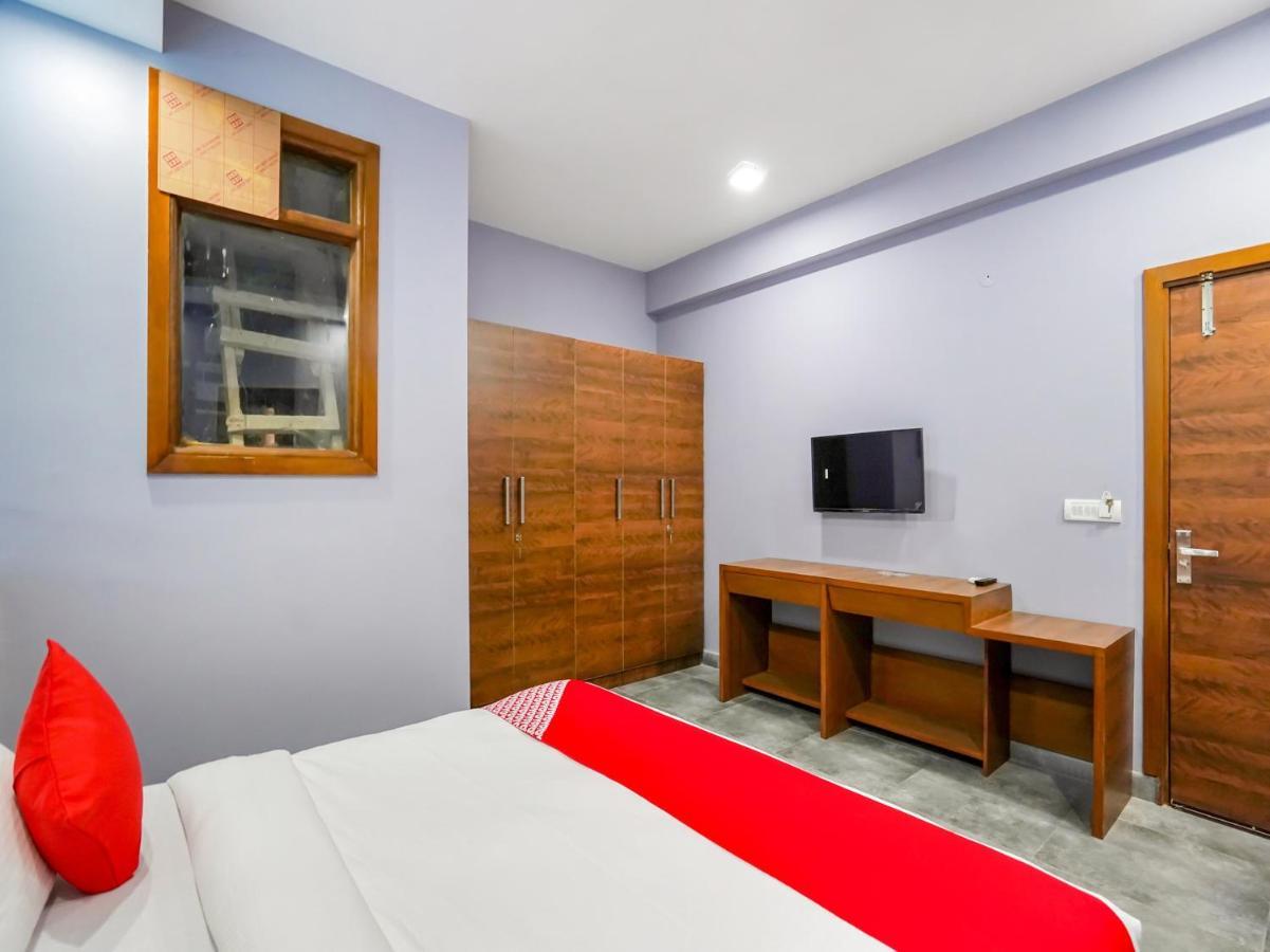 Hotel Oyo 309 The Royal Residency