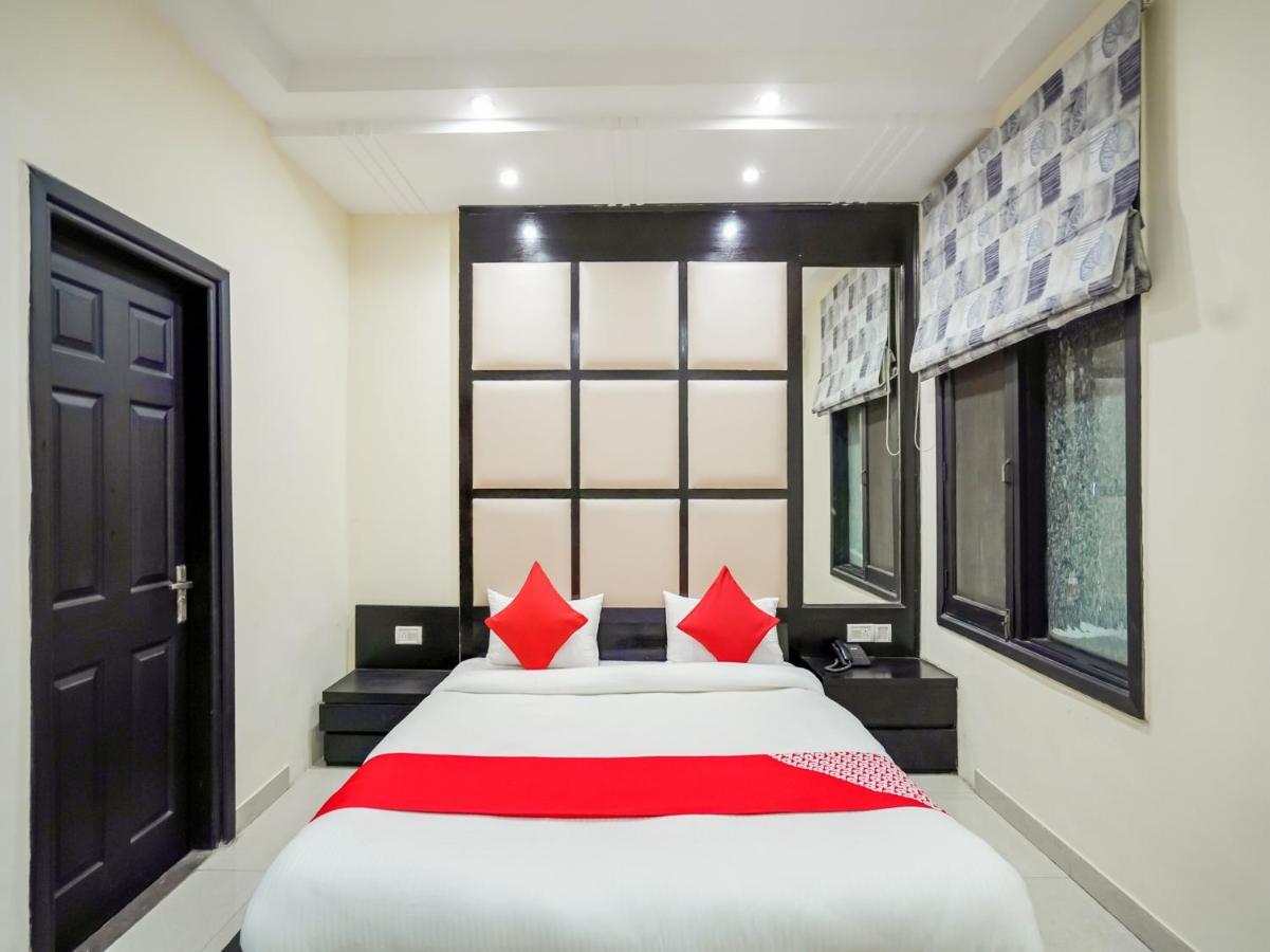 Oyo 309 The Royal Residency