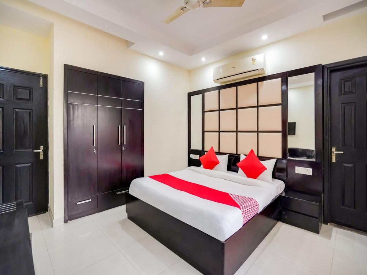 Oyo 309 The Royal Residency Gurgaon