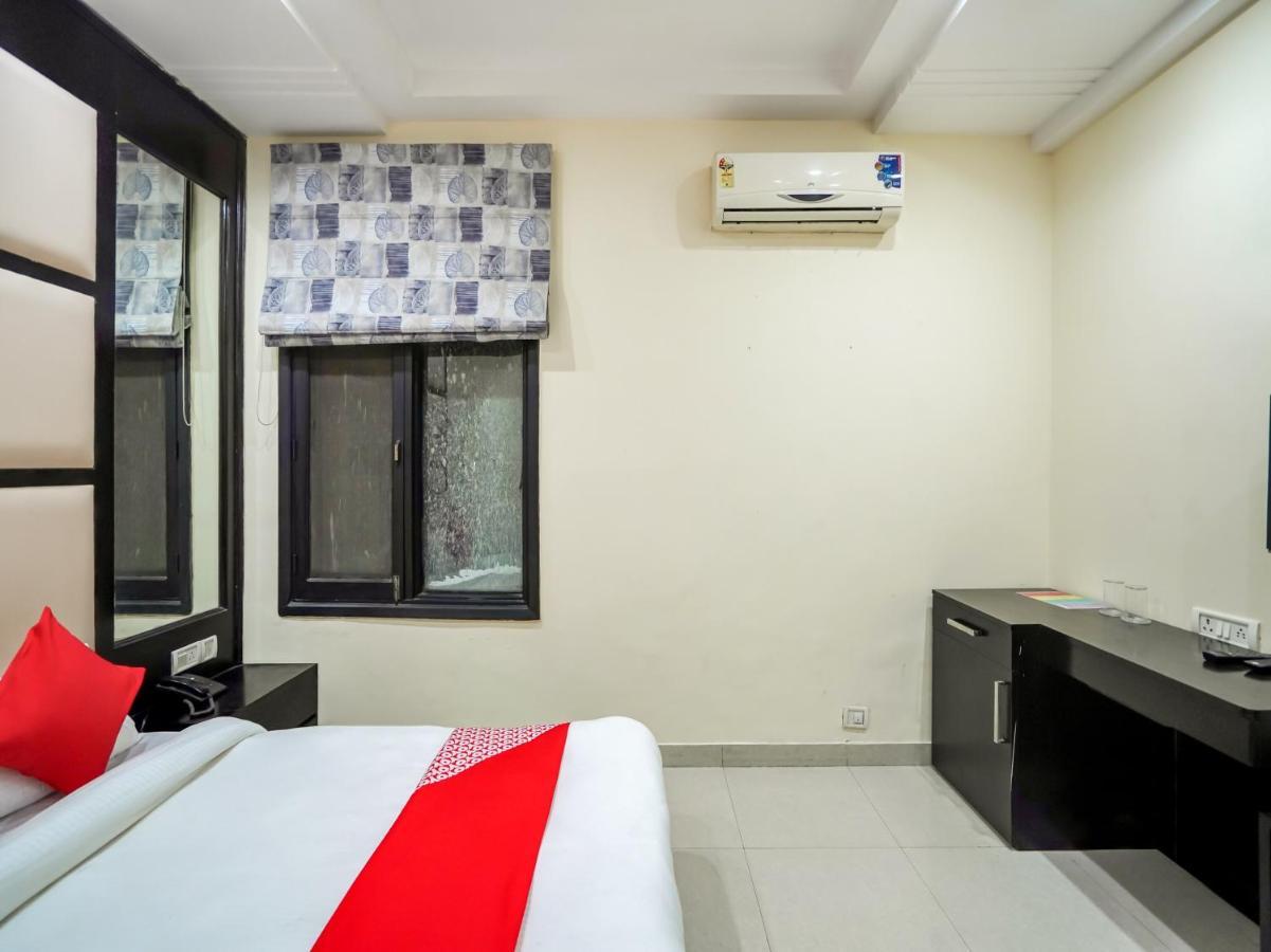 Oyo 309 The Royal Residency Hotel