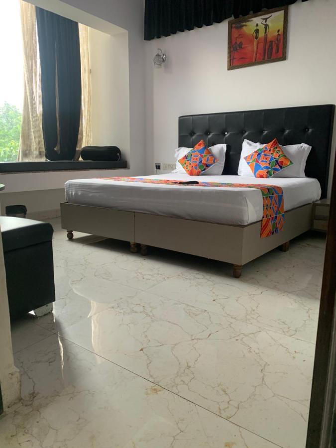 Red 3* Gurgaon