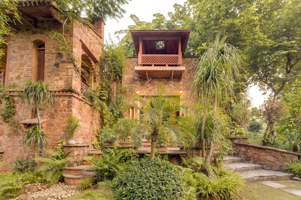 Villa Hostie Chinar Haveli - Heritage With Pool, Gurgaon