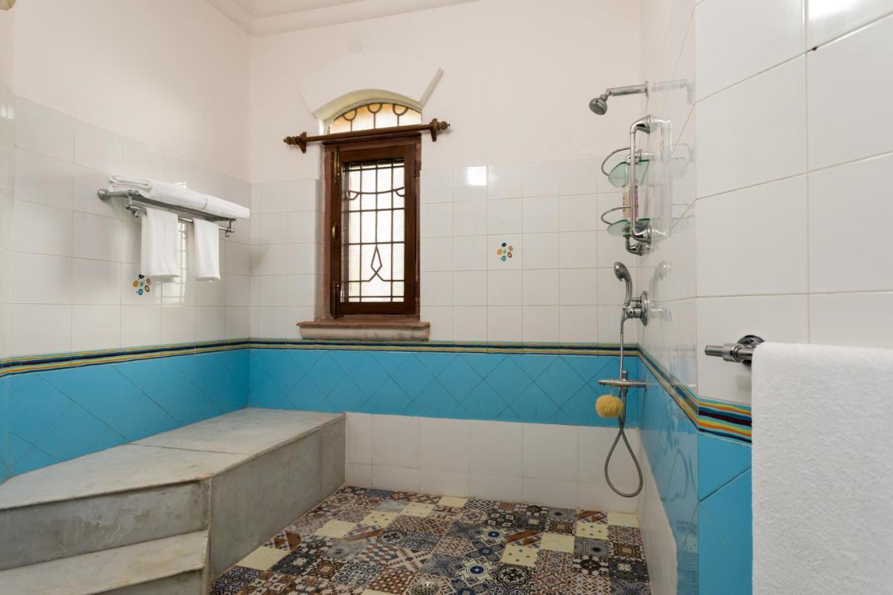 Hostie Chinar Haveli - Heritage With Pool,