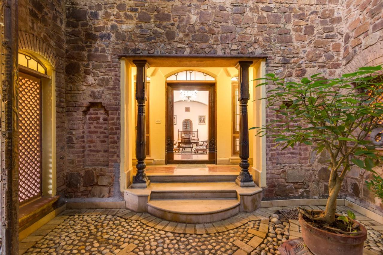 Hostie Chinar Haveli - Heritage With Pool,