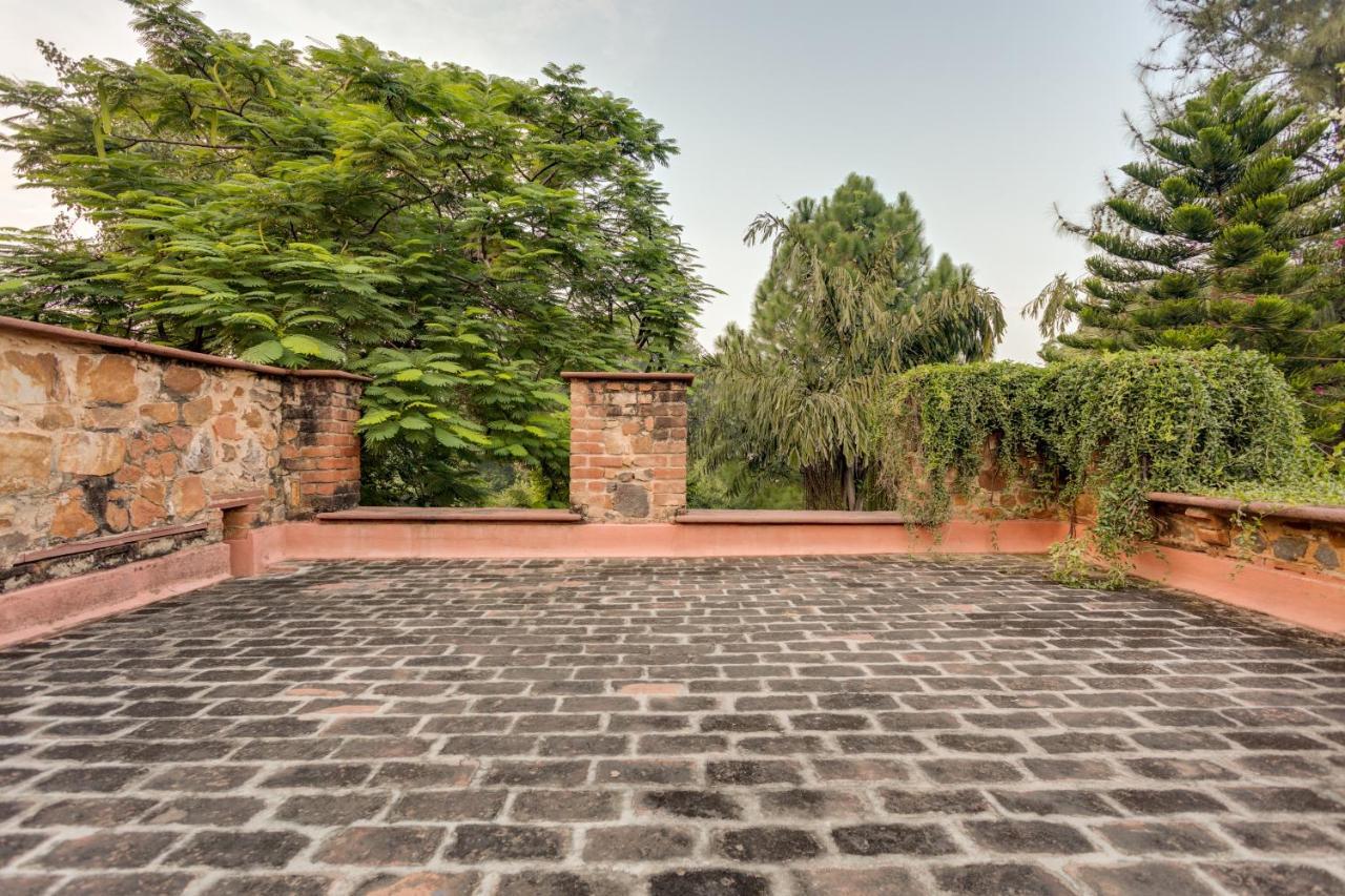 Hostie Chinar Haveli - Heritage With Pool, Gurgaon