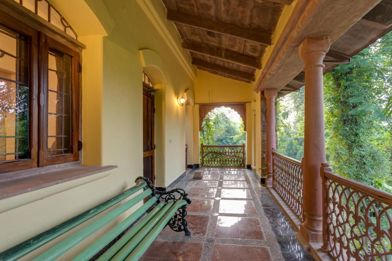 Hostie Chinar Haveli - Heritage With Pool, Gurgaon