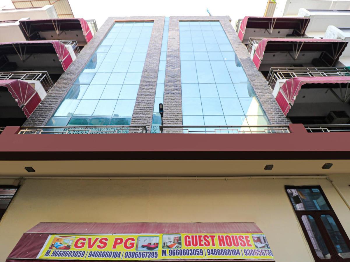 Capital O 9423 Devine 3* Gurgaon