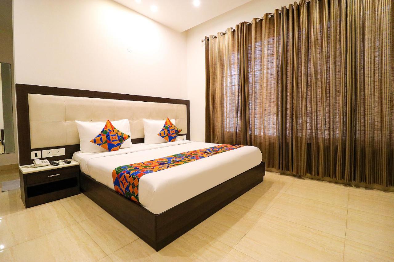 Fabhotel Oyster