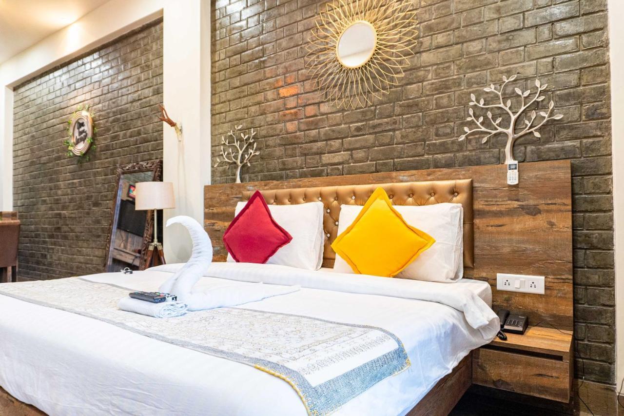 Villa Tipsy Euphoria Gurgaon