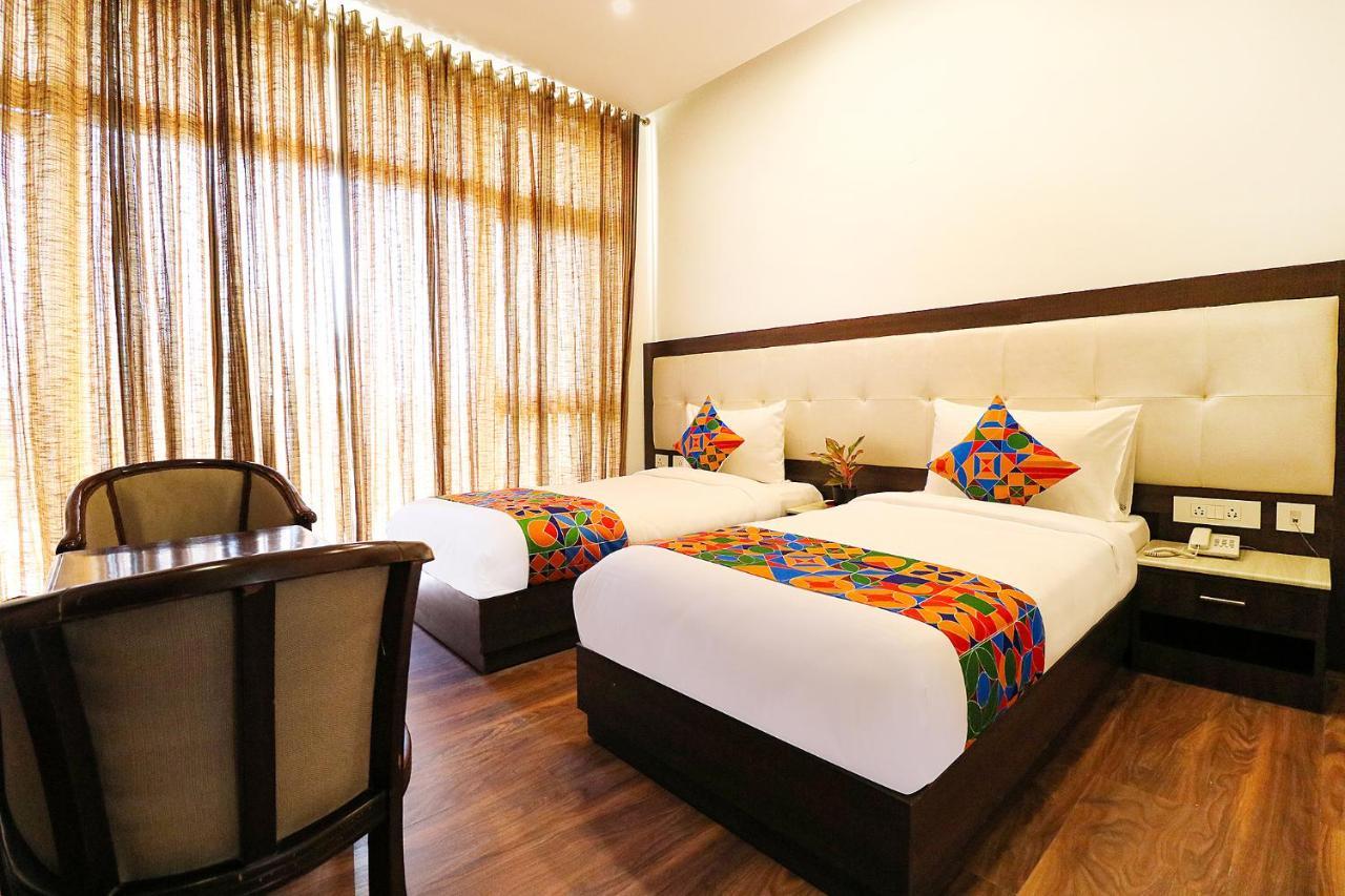Fabhotel Oyster