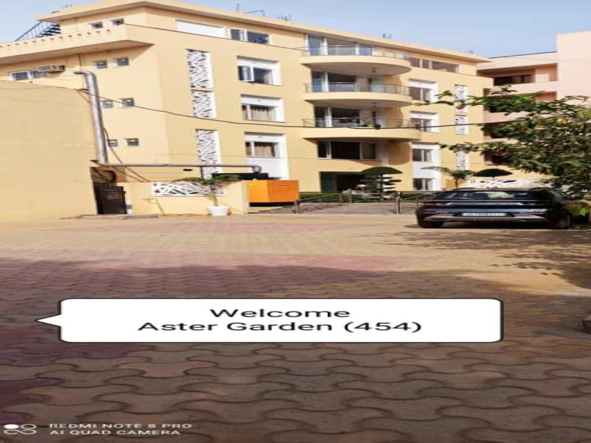 Oyo 74401 Aster Garden Suites