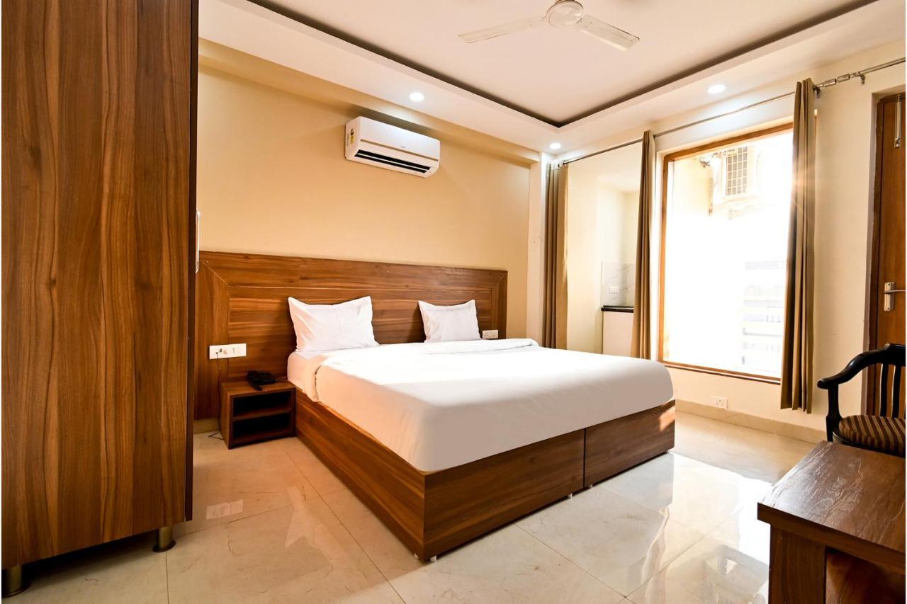 Hotel Fabhotel The Holy House 3*