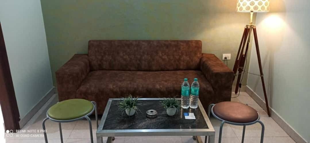 Hotel Oyo 74401 Aster Garden Suites Gurgaon