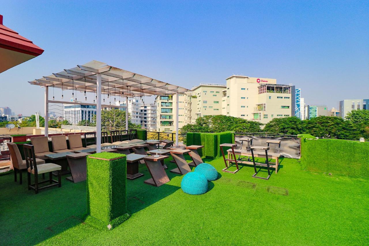 Fabhotel Palm Court Hotel Gurgaon