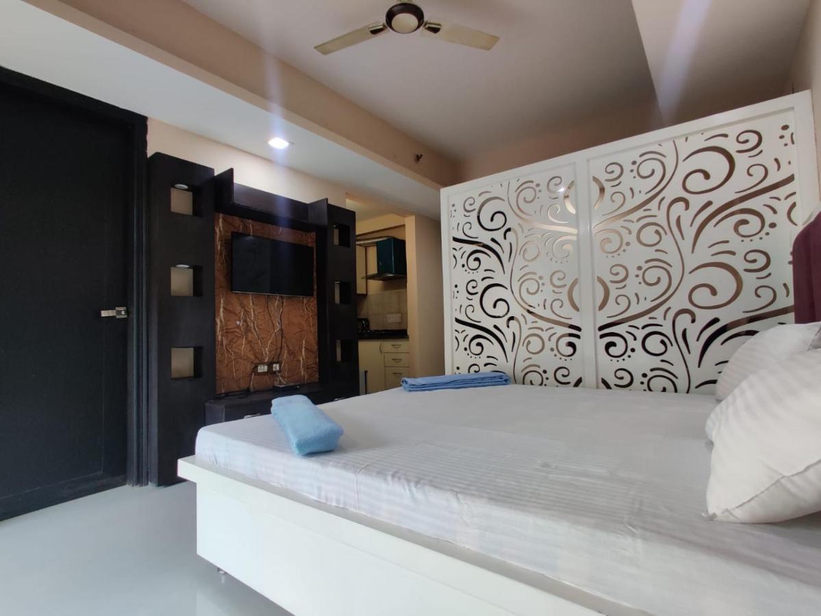- Damas Gurgaon