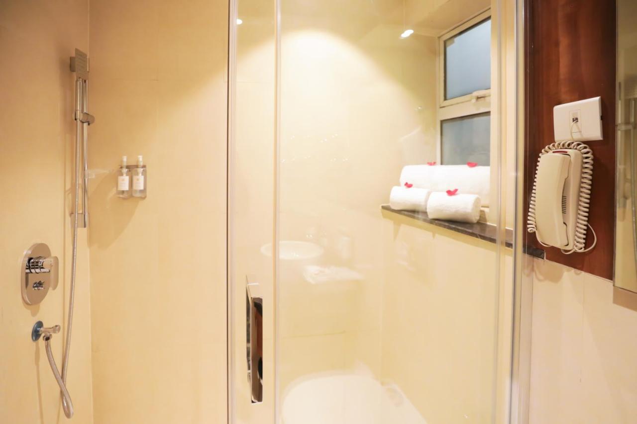 Regenta Gurugram, Sohna Road, Sector 49 Hotel 4*