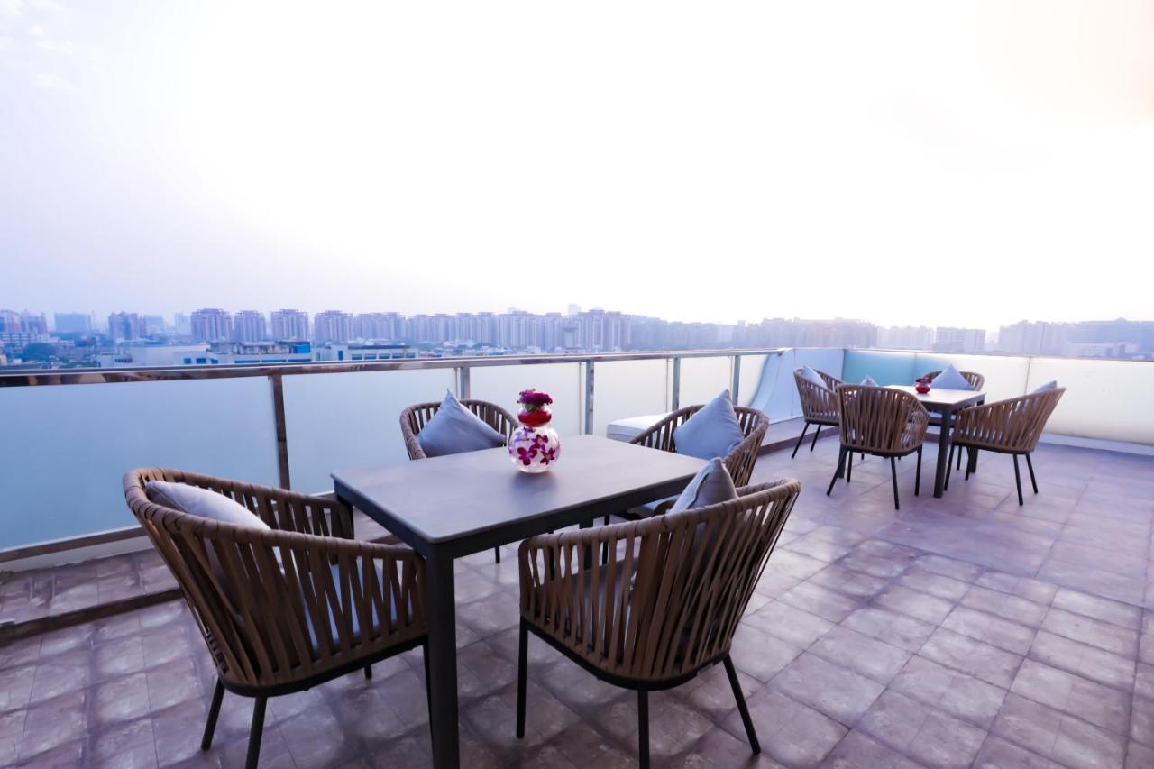 Hotel Regenta Gurugram, Sohna Road, Sector 49 4*