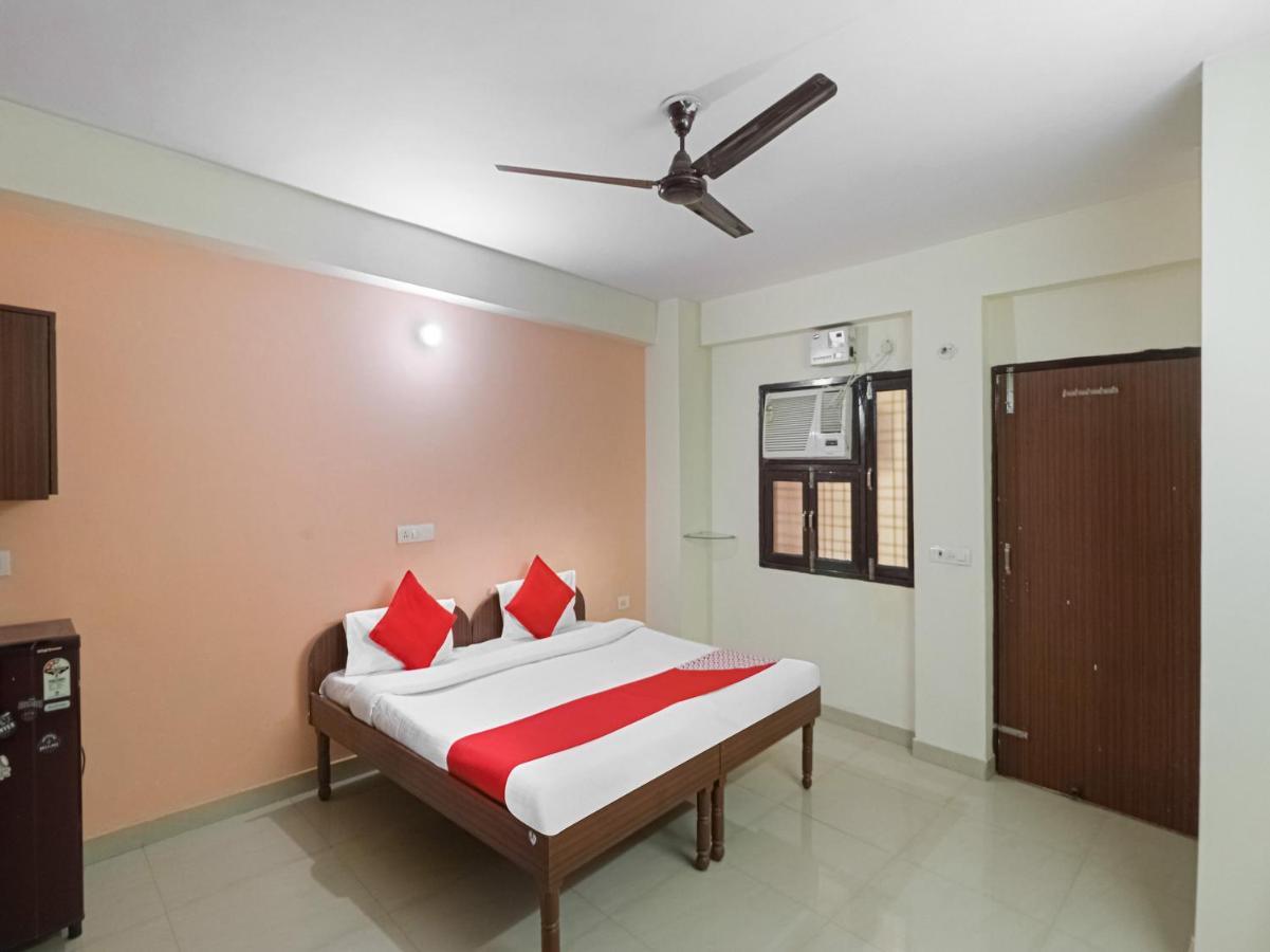 Hotel Oyo 86536 Srs Tower Gurgaon