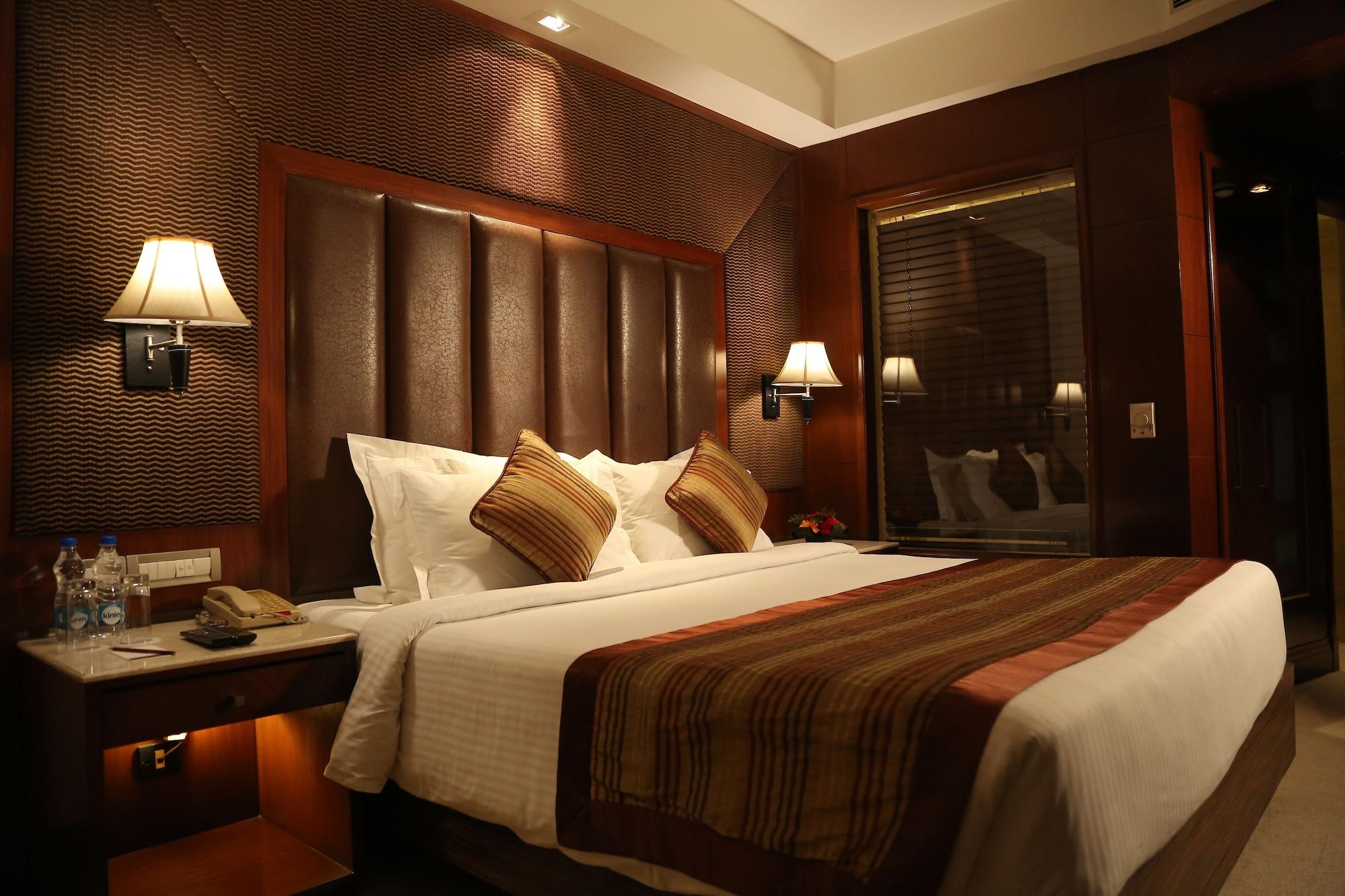 The Acura, Bmk 4* Gurgaon
