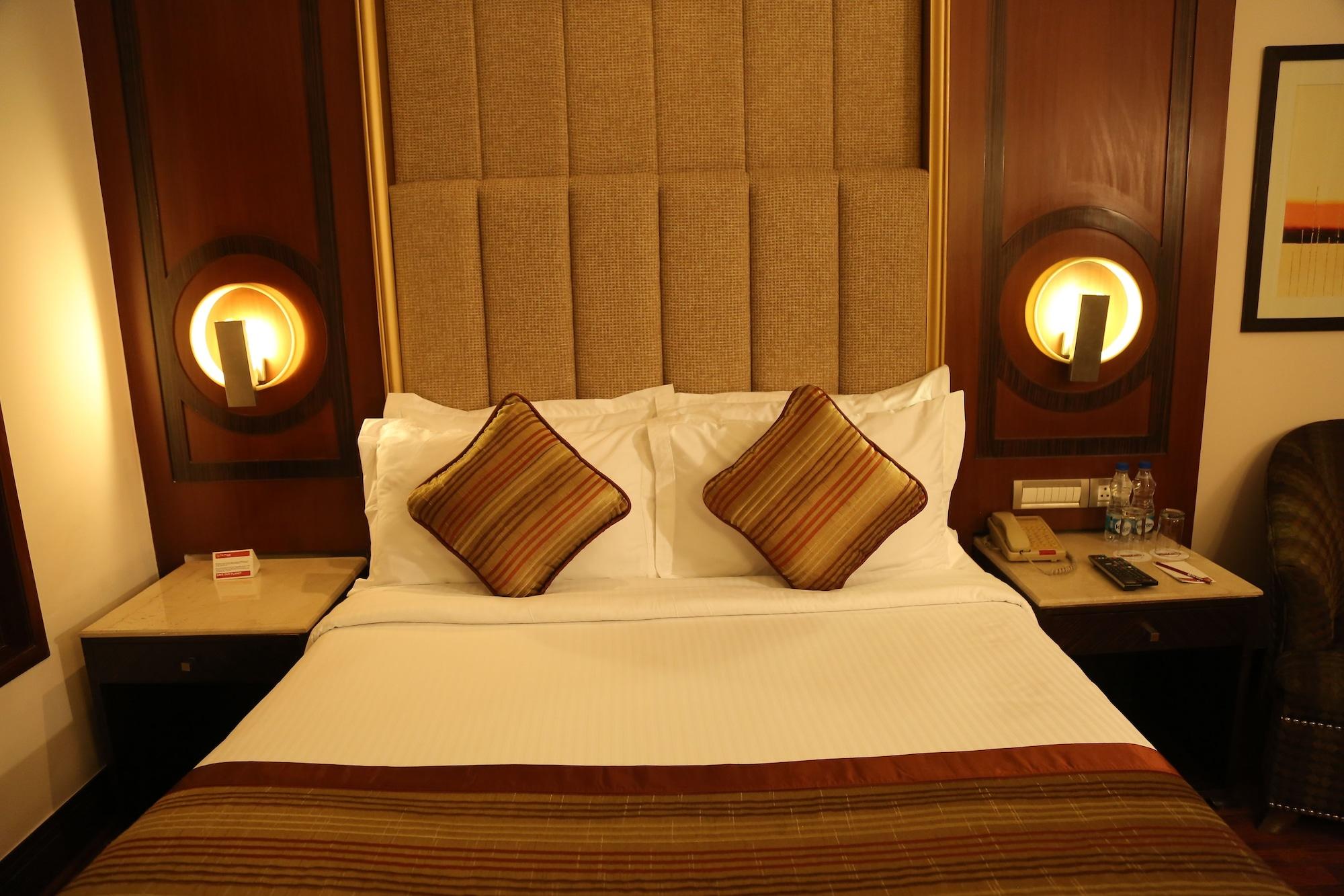 Hotel The Acura, Bmk 4*