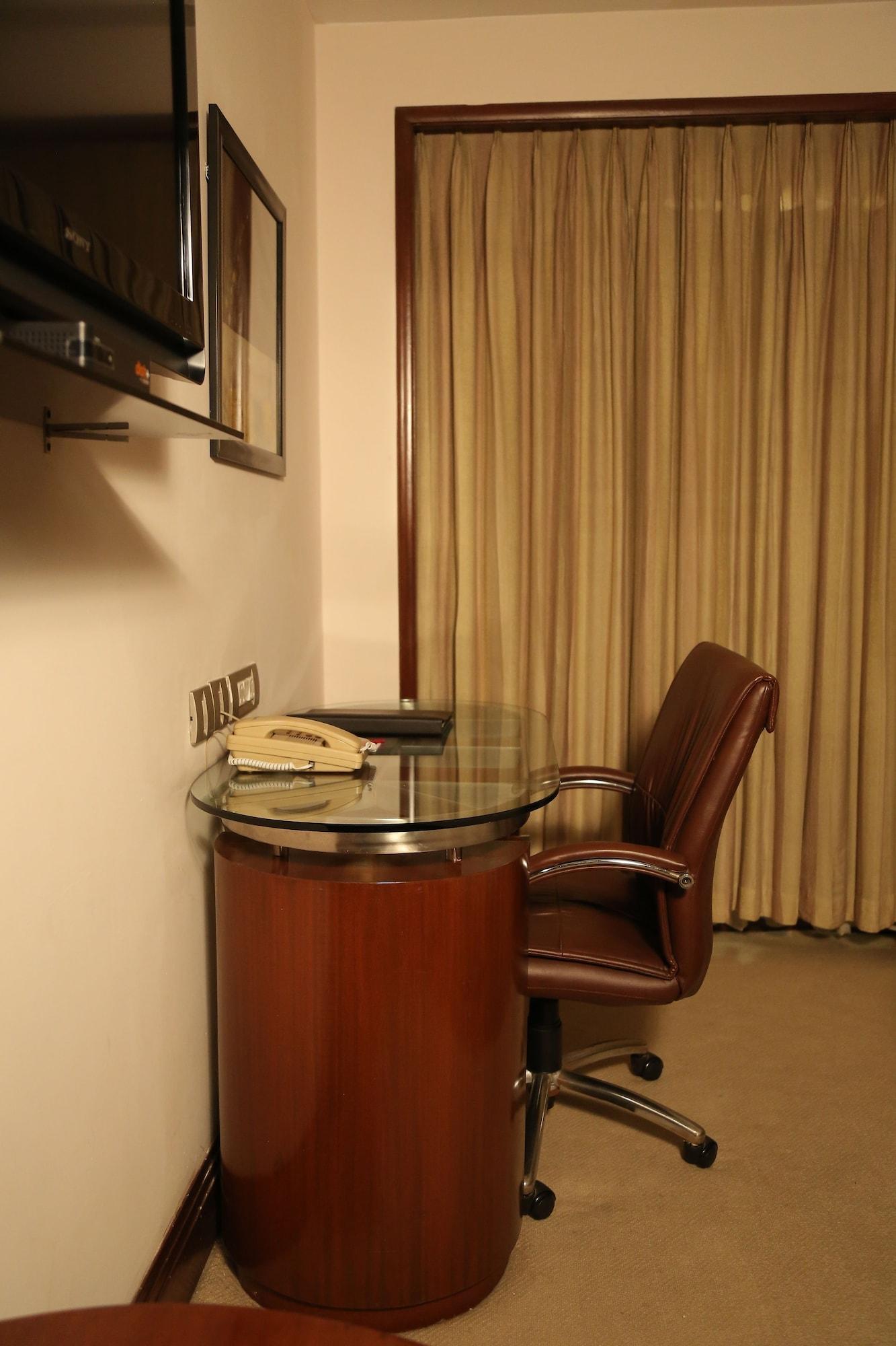 The Acura, Bmk 4* Gurgaon